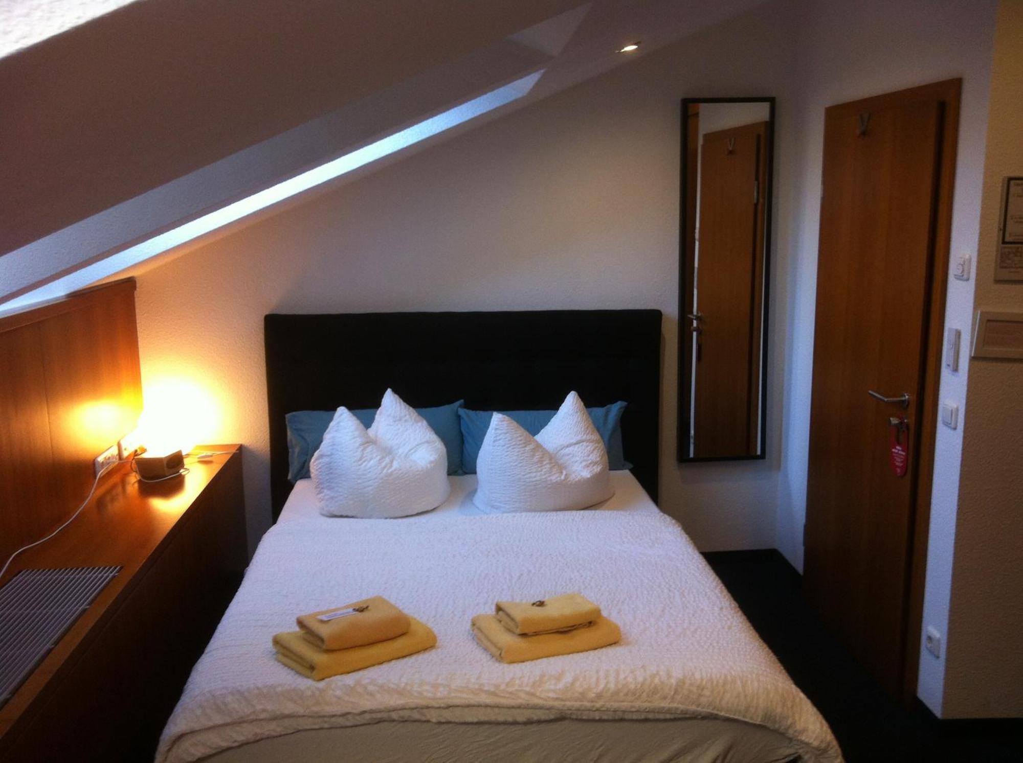 Pension Freiraum Guesthouse Берлин Экстерьер фото